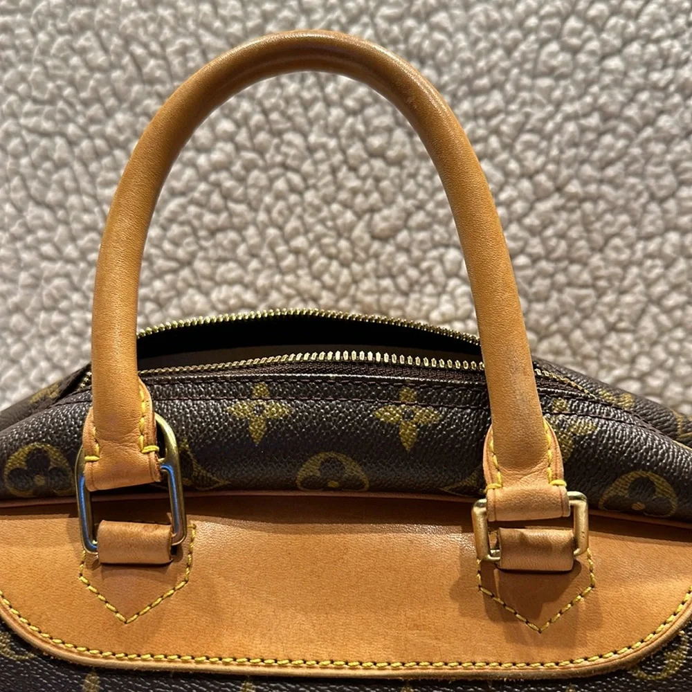 PRELOVED Louis Vuitton Deauville Monogram Bag XYC7HVB - Picture 9 of 9